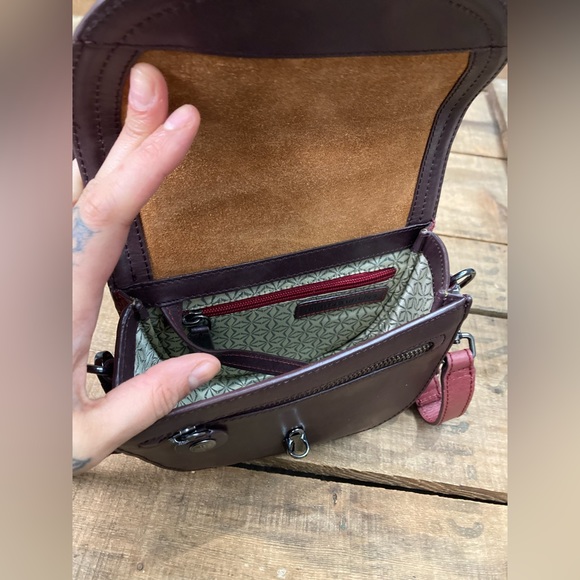 Vin Melange |Sylvie | Madame Chic- Aunts & Uncles - Picture 8 of 9